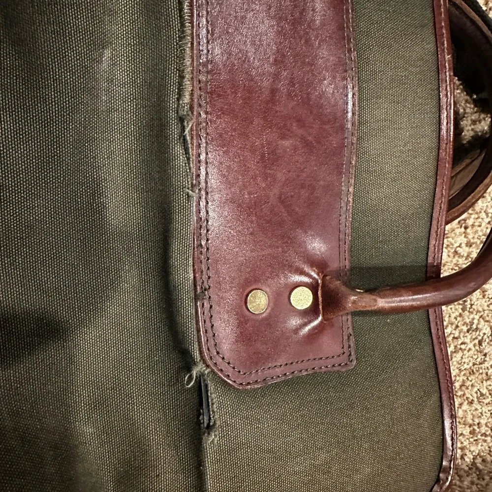 Orvis Brown and Green Battenkill Messenger Bag